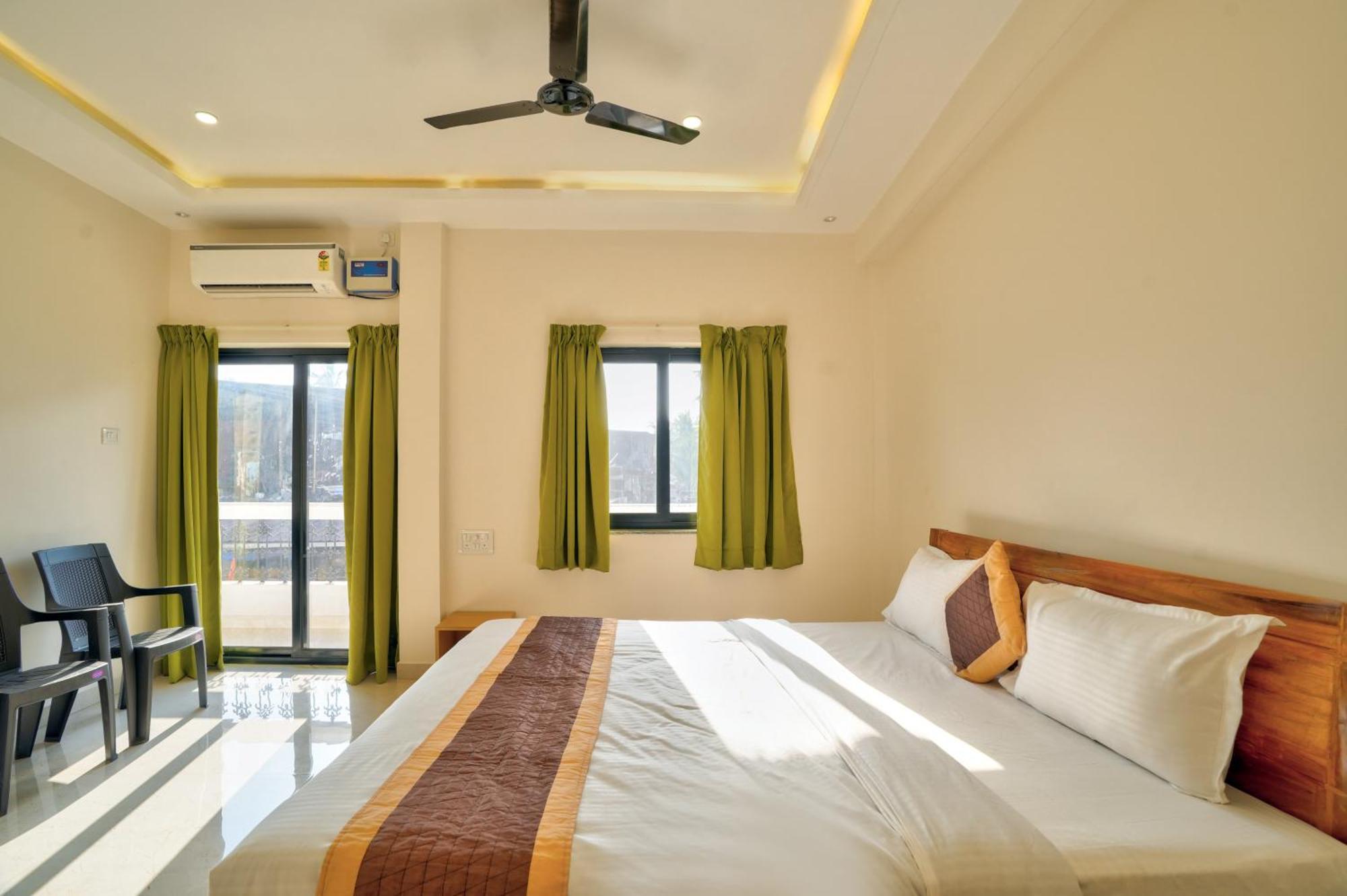 Baga Beach Walk Ngoại thất bức ảnh