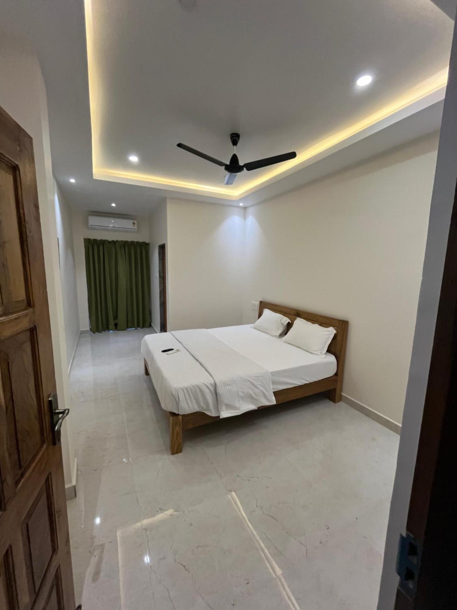 Baga Beach Walk Ngoại thất bức ảnh